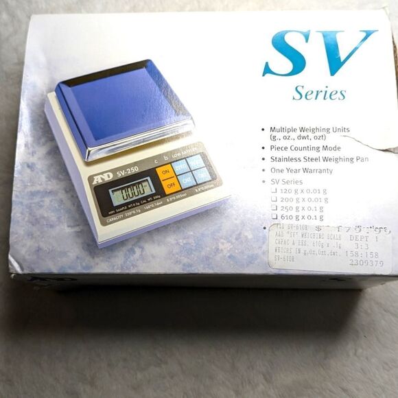 New in Box A&D SV Series Scale - Model SV-610 - Picture 1 of 10